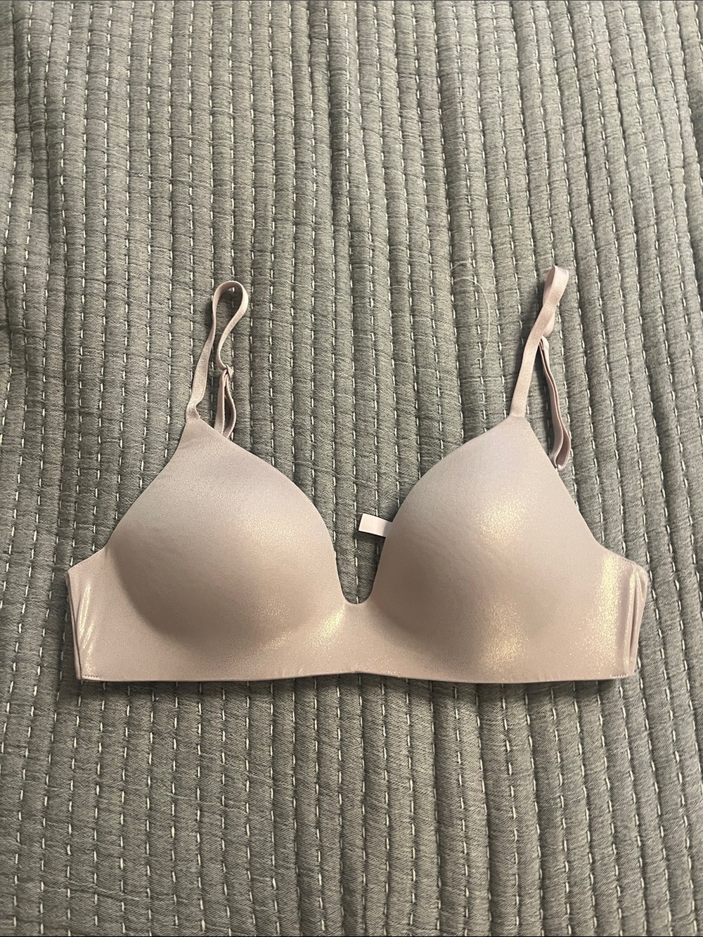 Victoria's Secret seamless Light Mauve Smooth T-Shirt Bra
